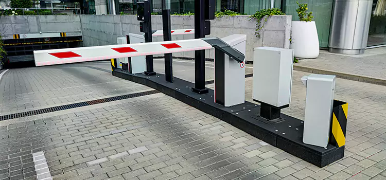 Custom Gate Design & Integration Edina